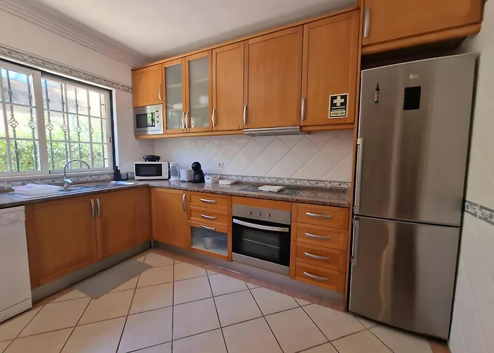 Charming بيت للعطل